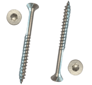 Spånskrue TX30 6x80mm - 200 stk 1 - Disse spånpladeskruer fra Arvid Nilsson er perfekt til træ- og byggeprojekter. Med en dimension på 6,0 x 80 mm og Torx TX30 hoved sikrer de effektiv fastgørelse. Pakken indeholder 200 stk., fremstillet af holdbart materiale. De undersænkede hoveder giver en glat finish, ideel til både hårdt og blødt træ samt andre byggematerialer. - Himmerlands Handel TX30 6x70 double