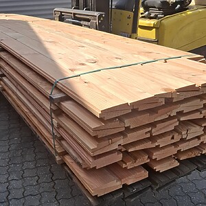 98 stk Høvlet Klinkebeklædning i Lærketræ 150 x 5,10 = 500 m. Dækker 125mm ( Sælges kun som pakke)